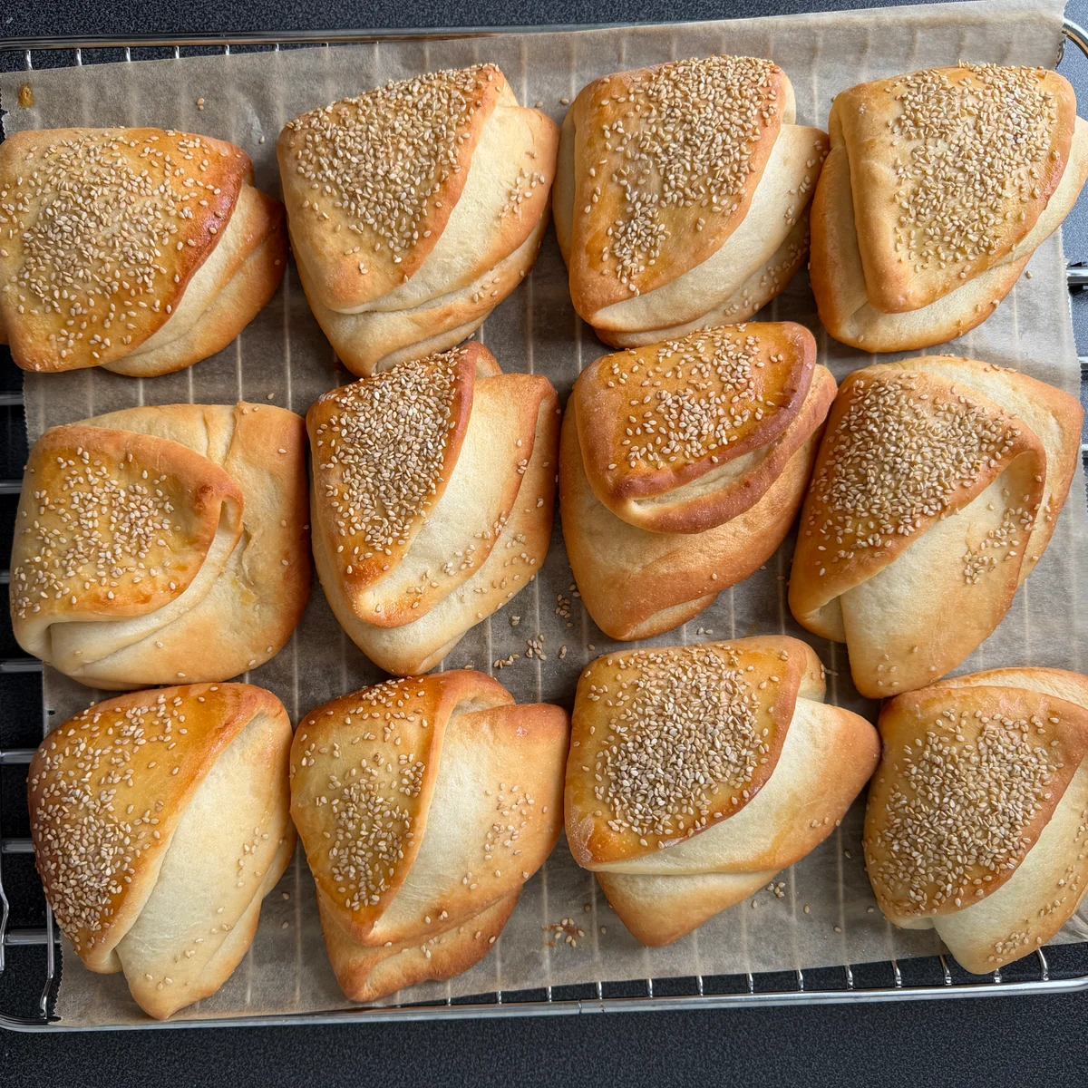 Lommebrød med sesam