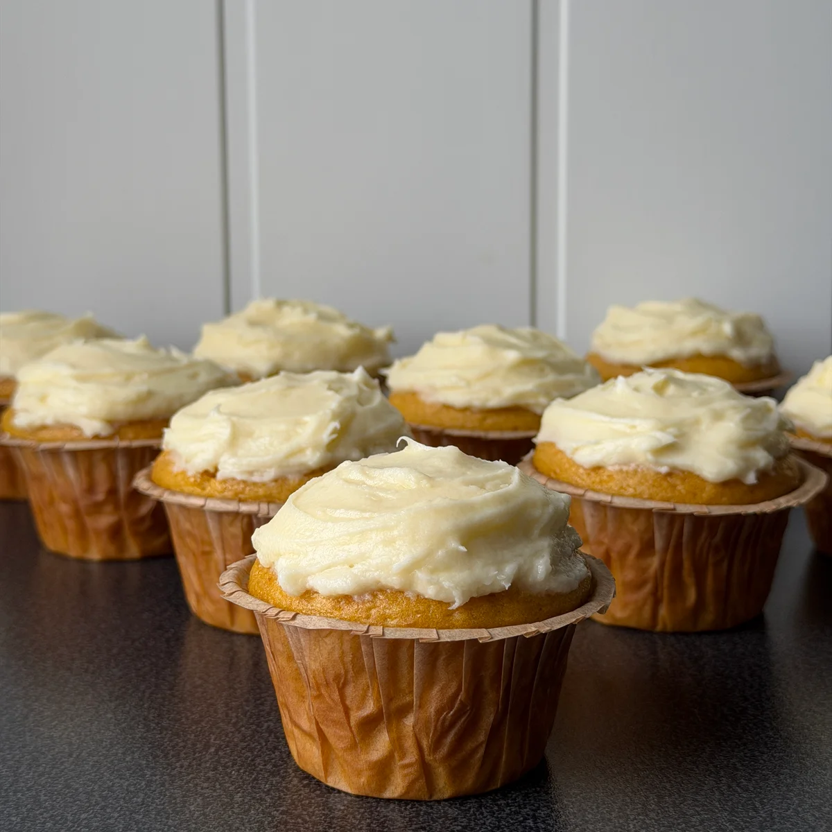 Mango Muffins – 9 pcs