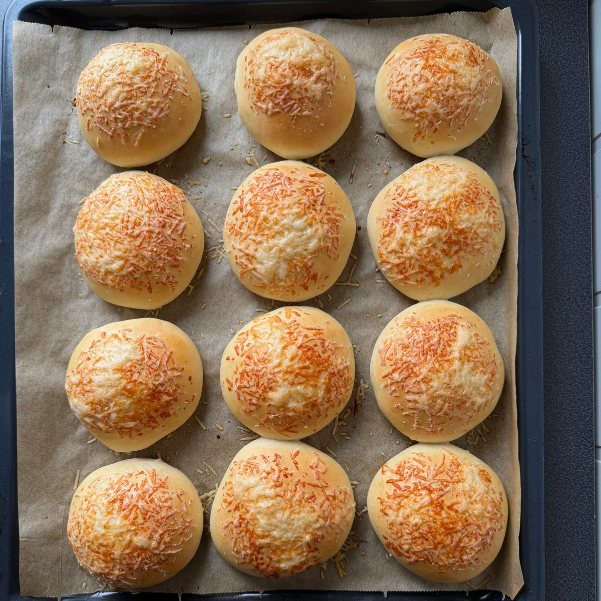Parmesanboller med spicy kyllingfyll - Bilde 4