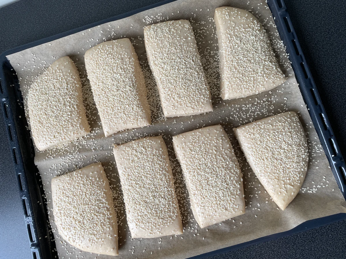 Saftige småbrød med sesamfrø  - Bilde 2